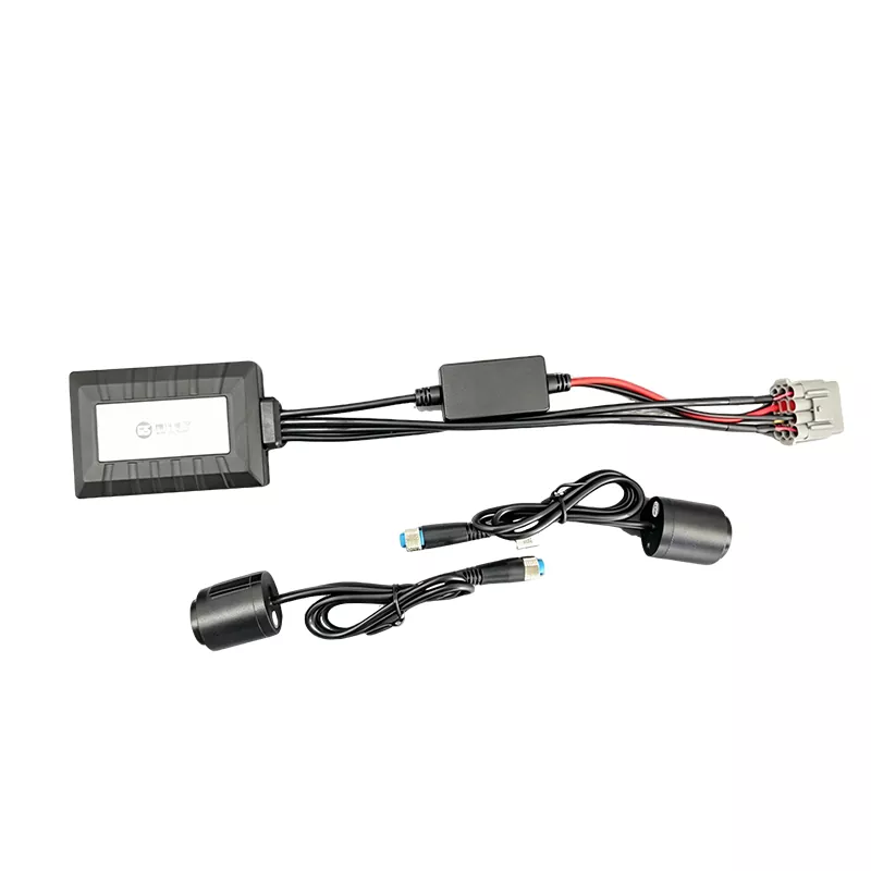 Motorrad-Dashcam mit zwei Objektiven und TV-Ausgang